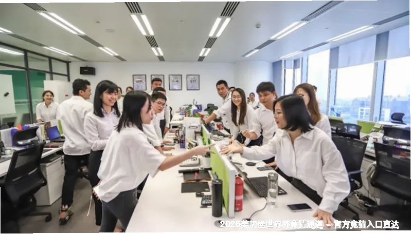 从球迷到创变者，我们的足球情缘